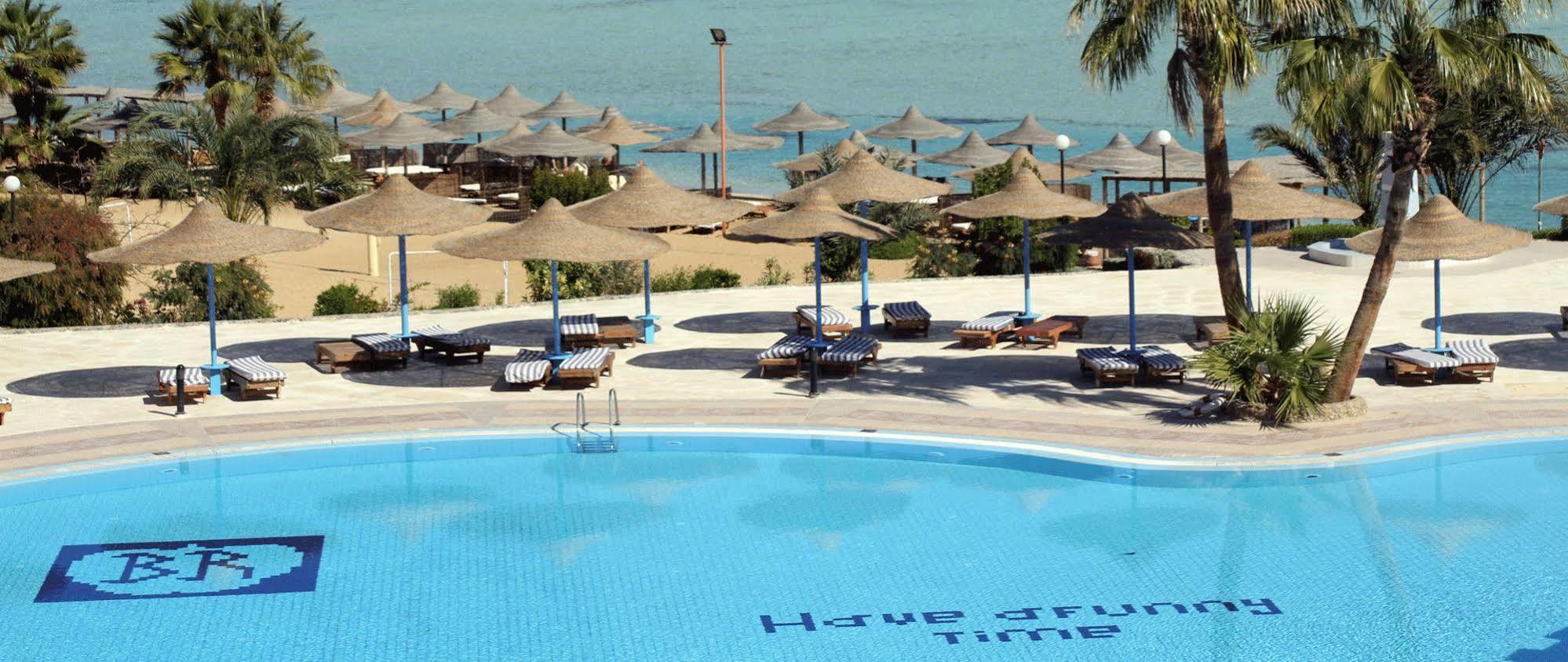 Blue Reef Red Sea Resort Marsa Alam Екстериор снимка